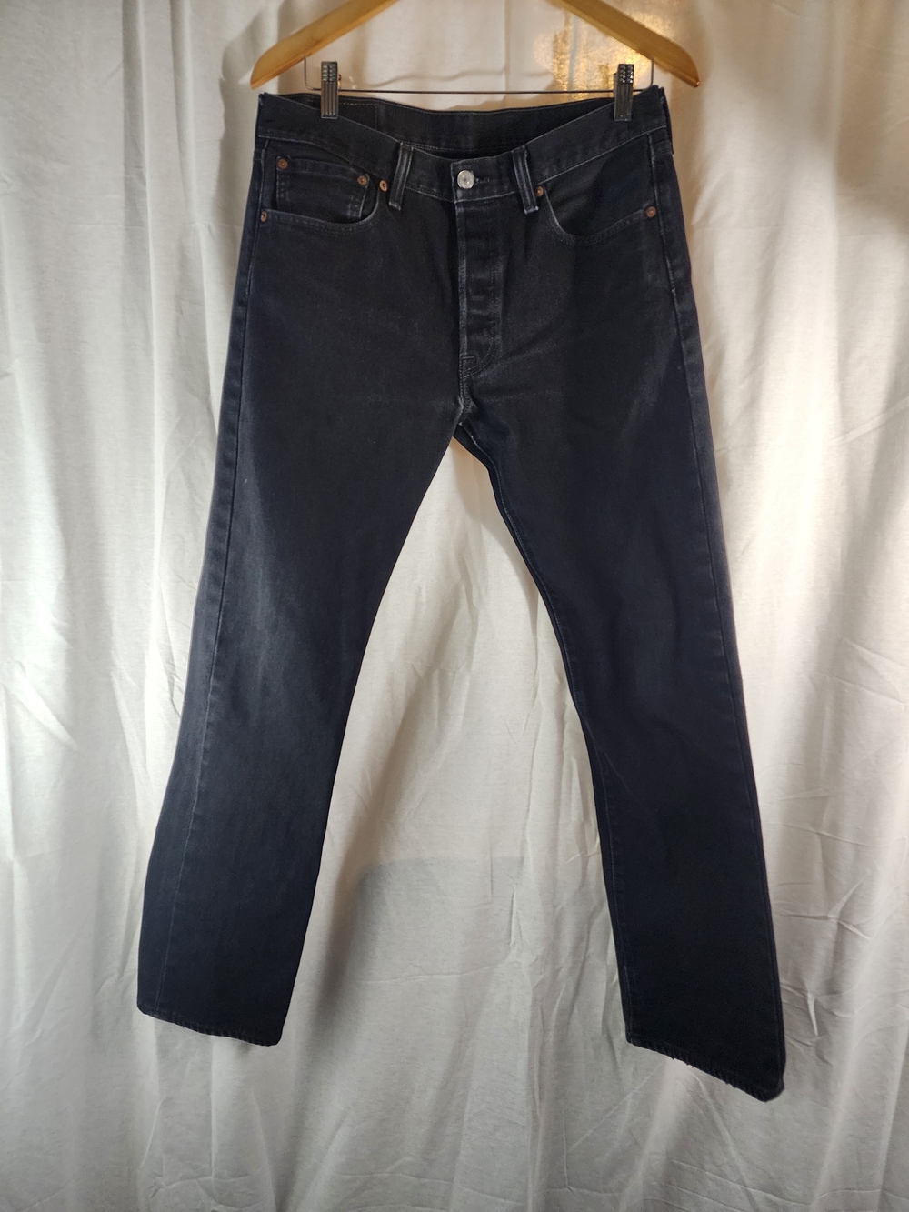 Levi's Men's Black Straight Jeans W32 L32 Inseam 28